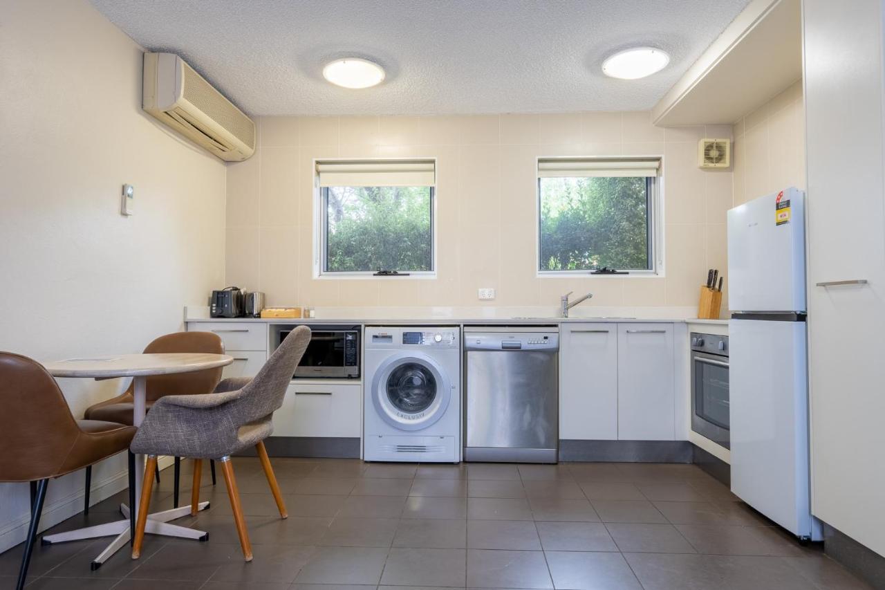 Forrest Hotel & Apartments Canberra Luaran gambar